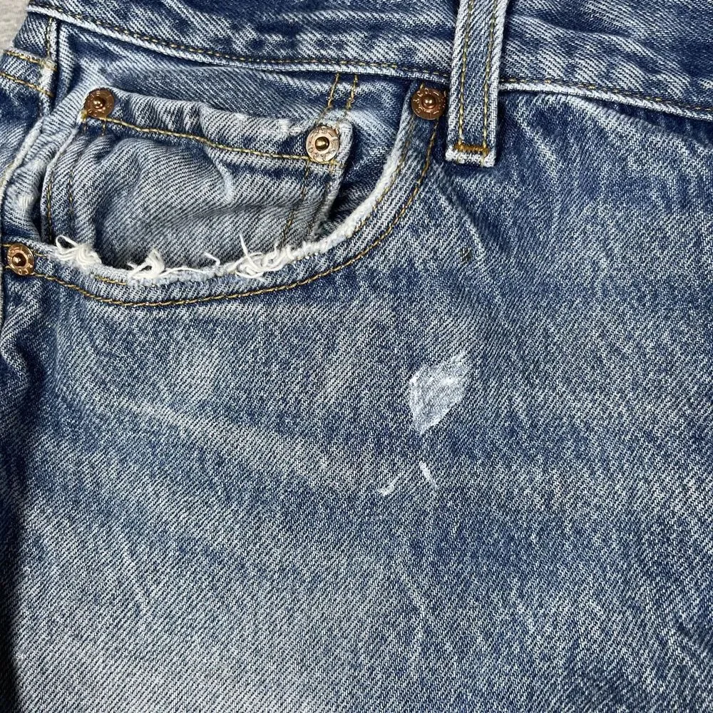 Levi's 501 Jeans Mens 32x30 Blue Wash Straight Button Fly Distressed